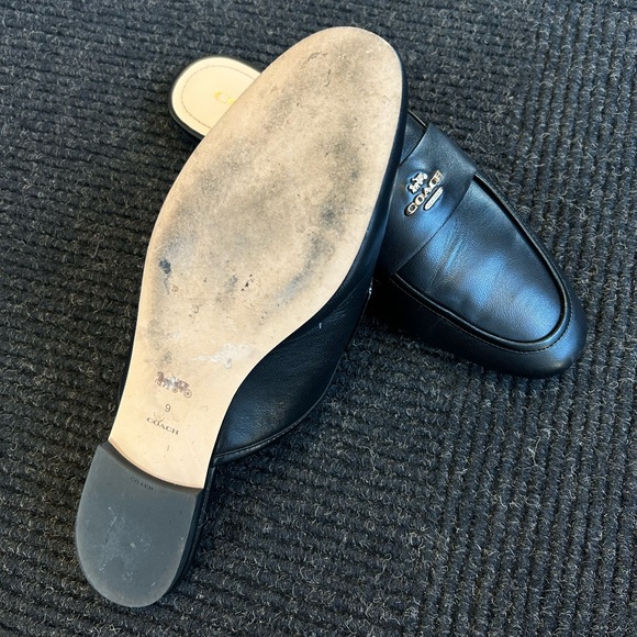 Style CR868 - Picture 2 of 4